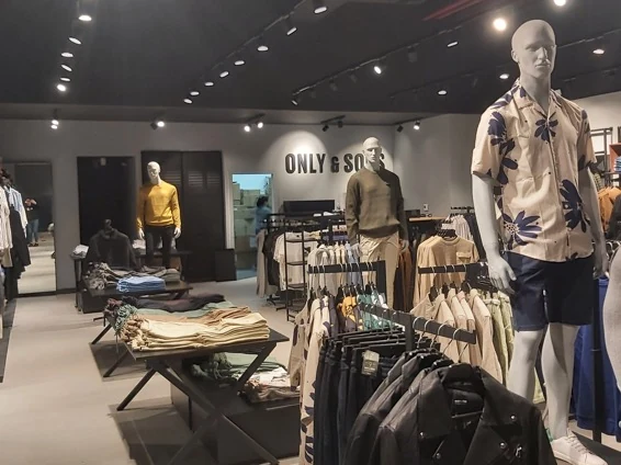 Only & Sons: vista general del proyecto